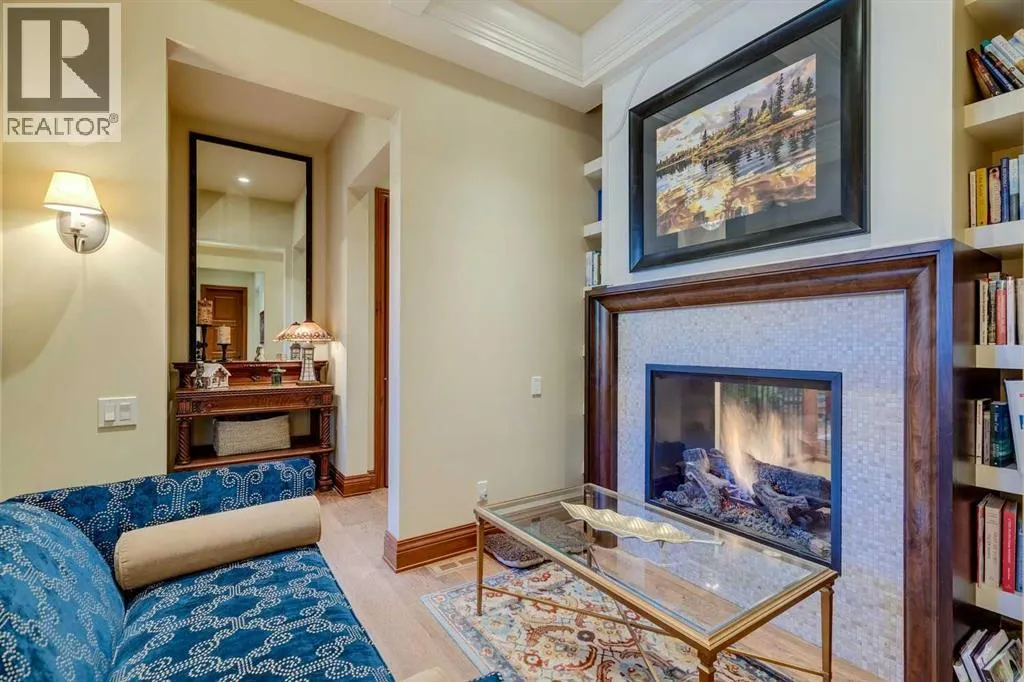 9 Mountaineer Close