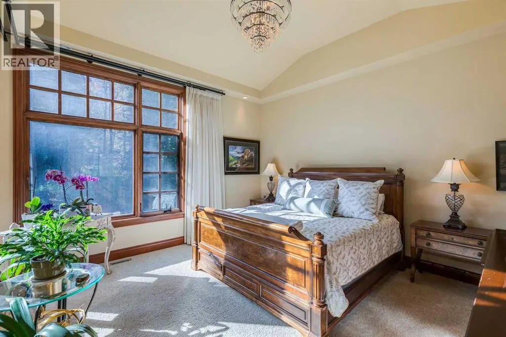 9 Mountaineer Close