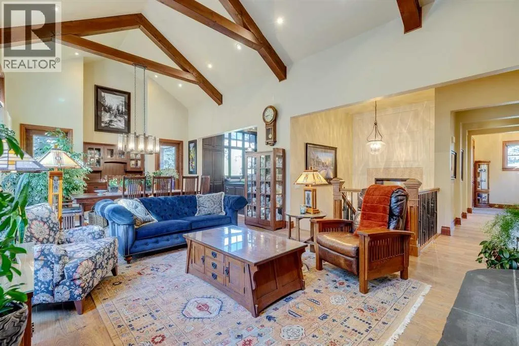 9 Mountaineer Close