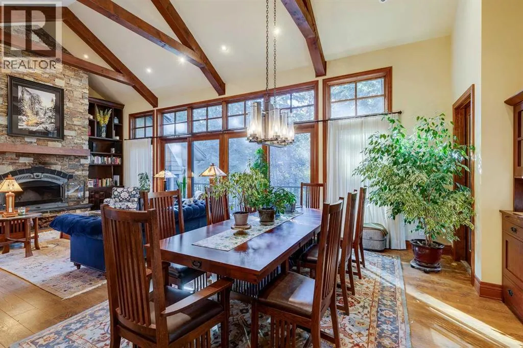 9 Mountaineer Close