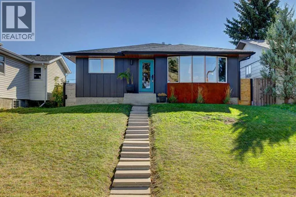 3240 Doverville Crescent SE