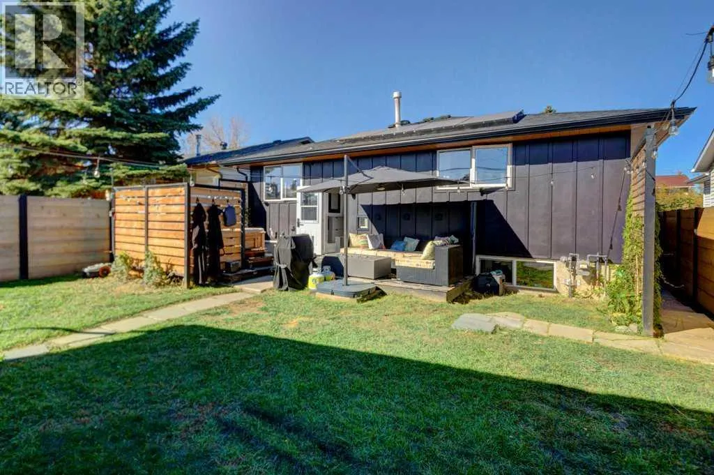 3240 Doverville Crescent SE