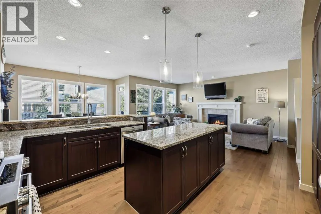 272 Kingsmere Cove SE