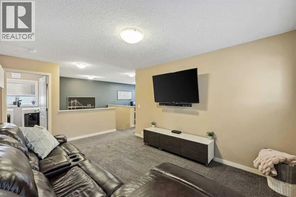 272 Kingsmere Cove SE
