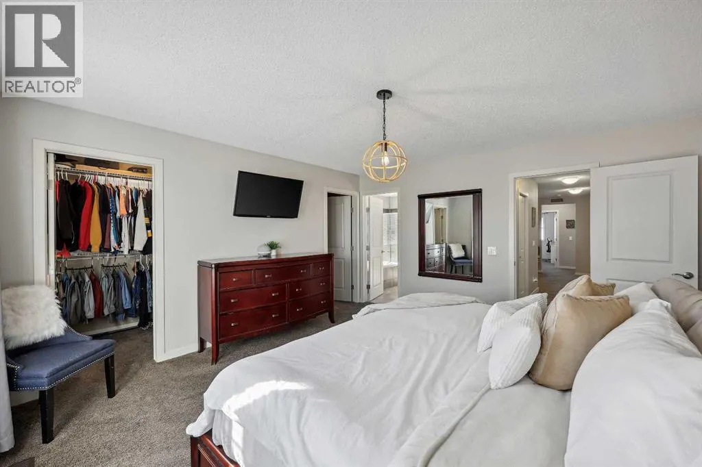 272 Kingsmere Cove SE