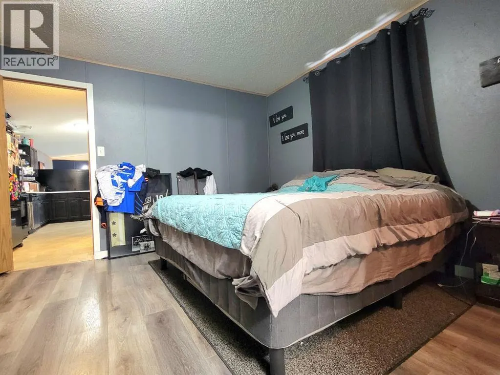 8707 90 Street