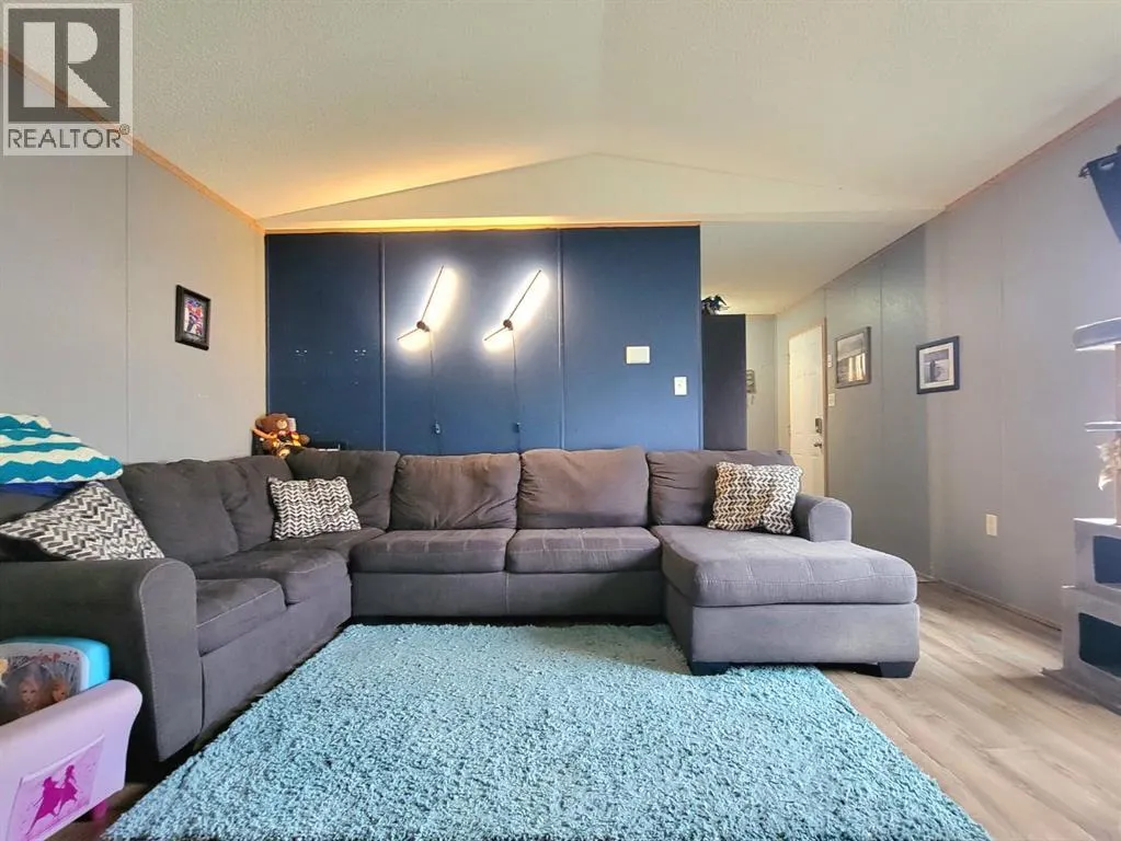 8707 90 Street