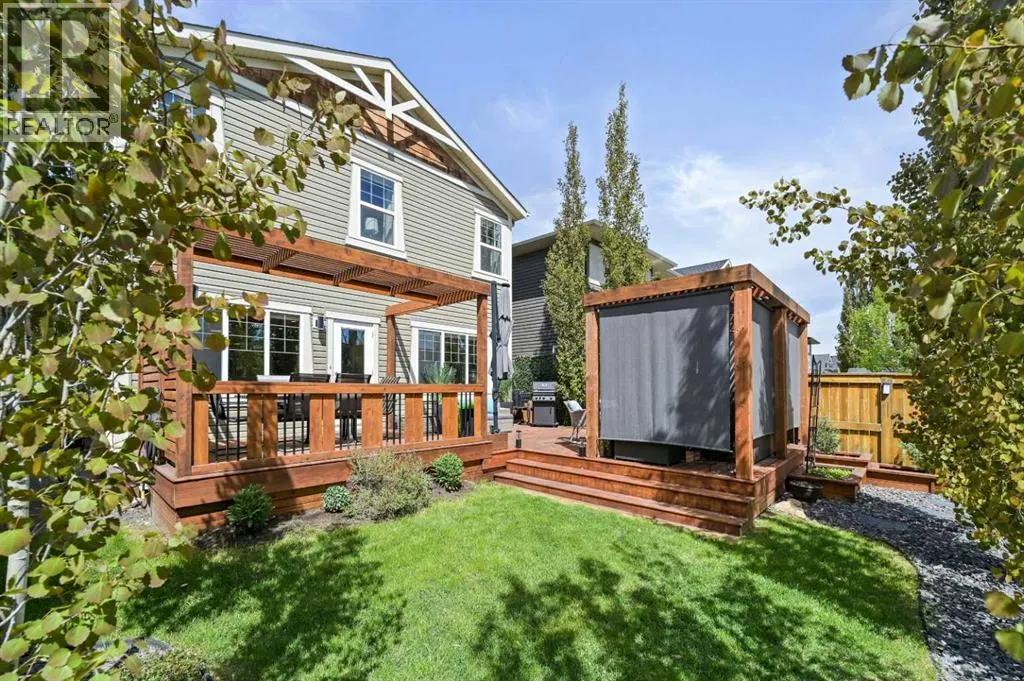 21 Cougar Ridge Close SW