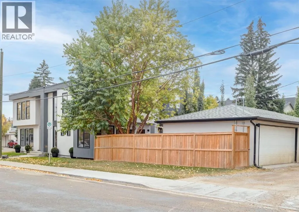 2411 24 Avenue SW