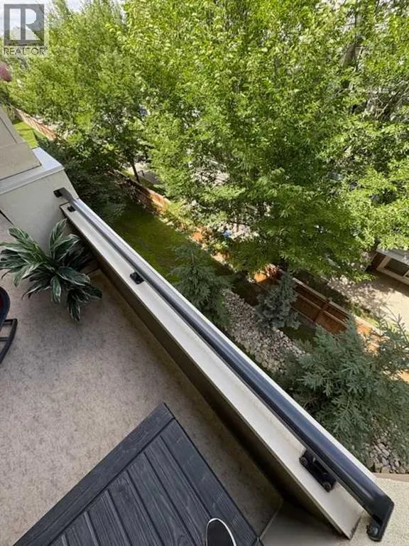 310, 20 Mahogany Mews SE