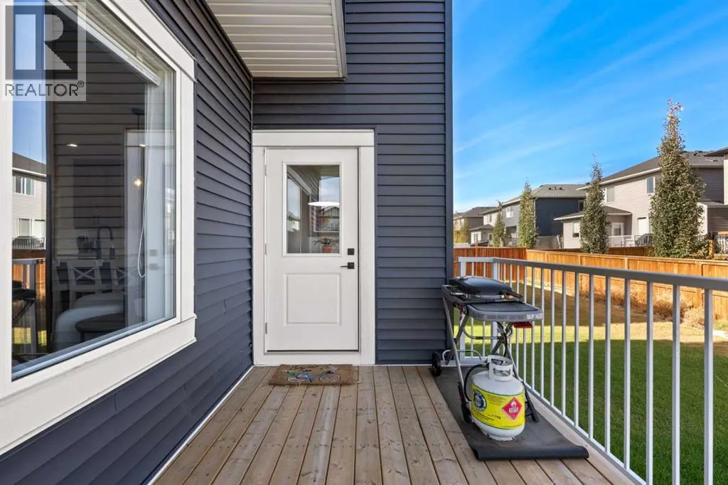 702 Edgefield Crescent