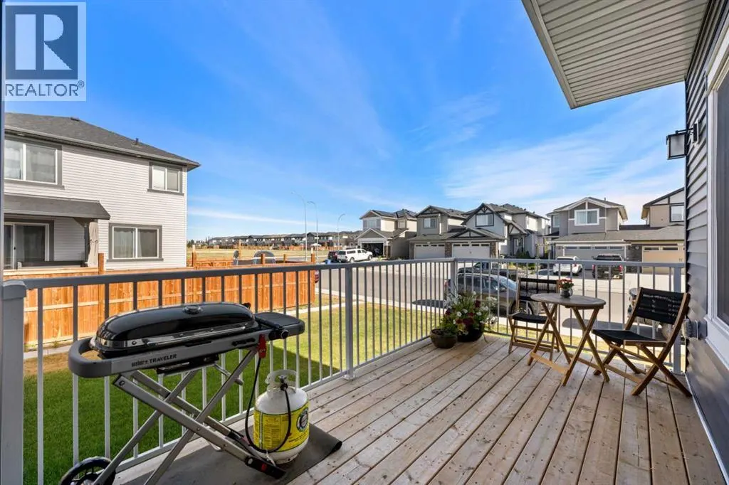 702 Edgefield Crescent