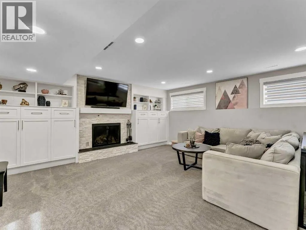 55 Rossland Road SE
