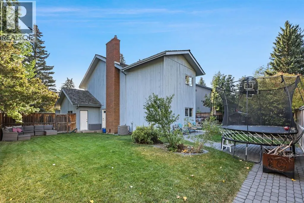 132 Oakmount Road SW