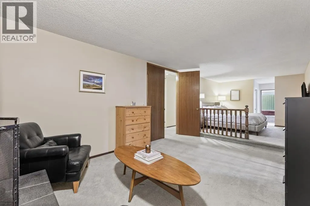 132 Oakmount Road SW