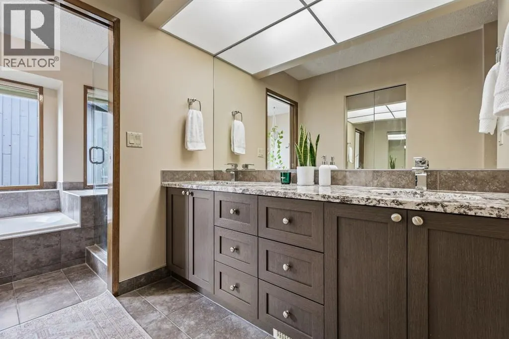 132 Oakmount Road SW