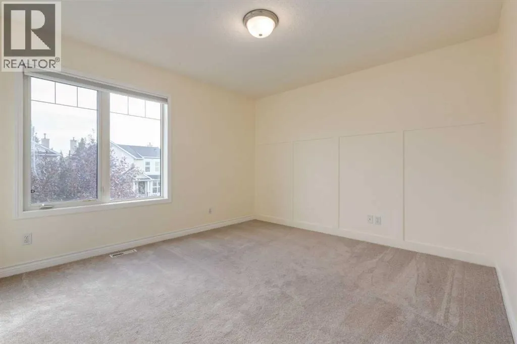167 Cramond Green SE