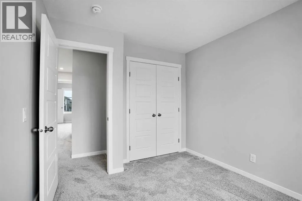 58 Corner Glen Common NE
