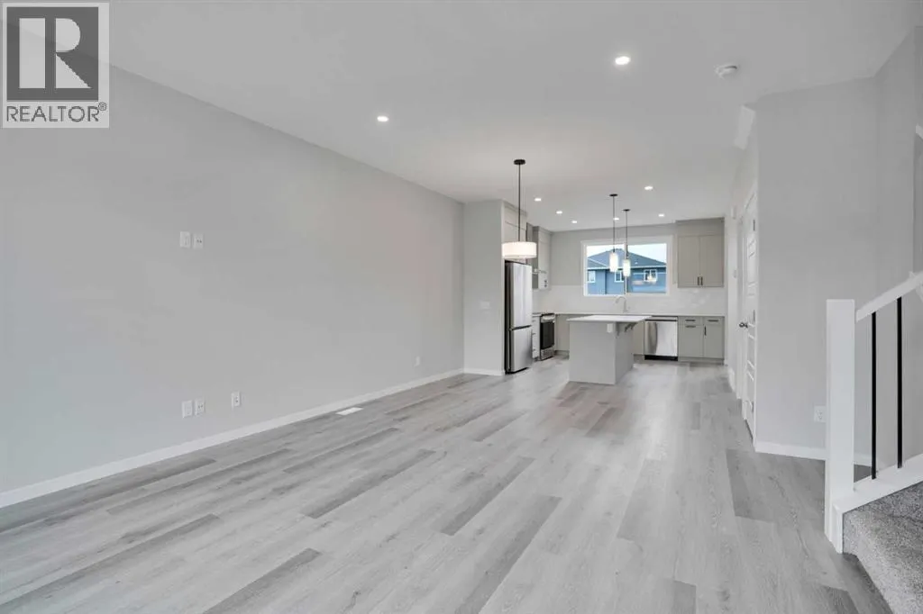 58 Corner Glen Common NE