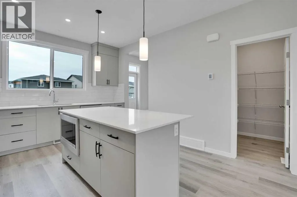 58 Corner Glen Common NE