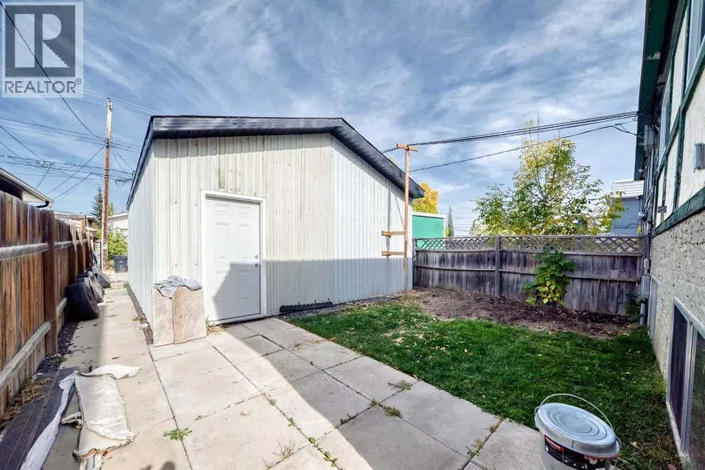 7508 36 Avenue NW