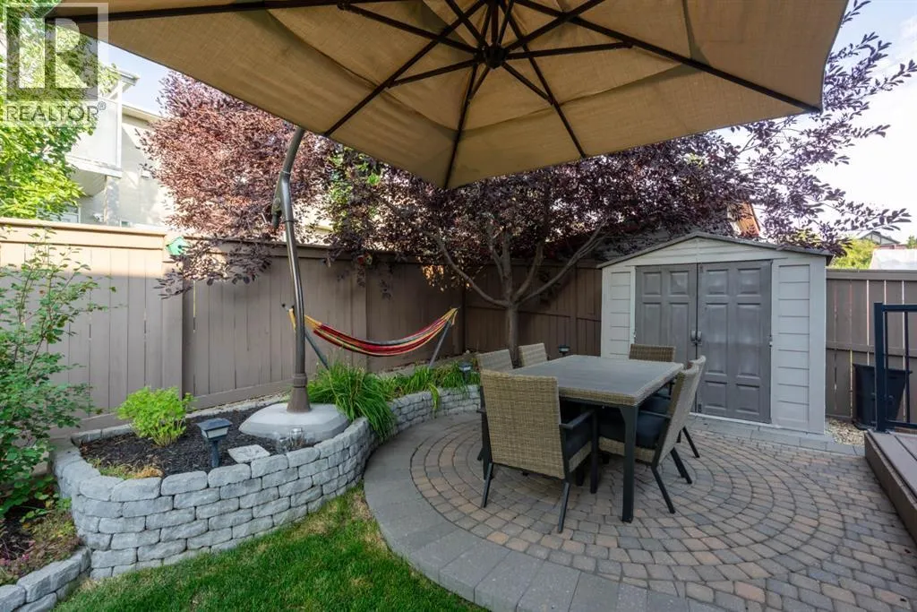 60 Elmont Court SW