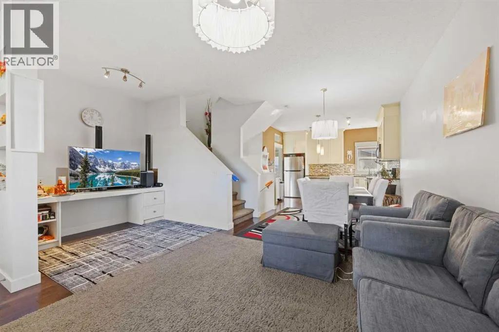 37 Skyview Ranch Manor NE