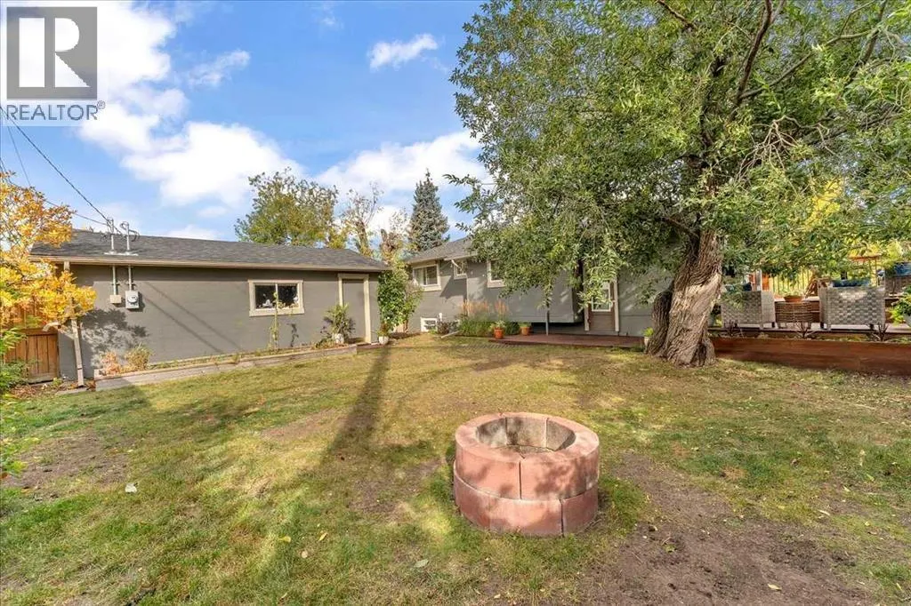 3 Walnut Drive SW