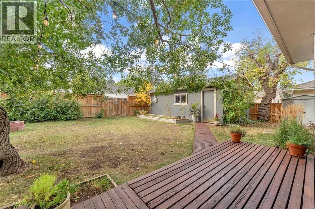 3 Walnut Drive SW