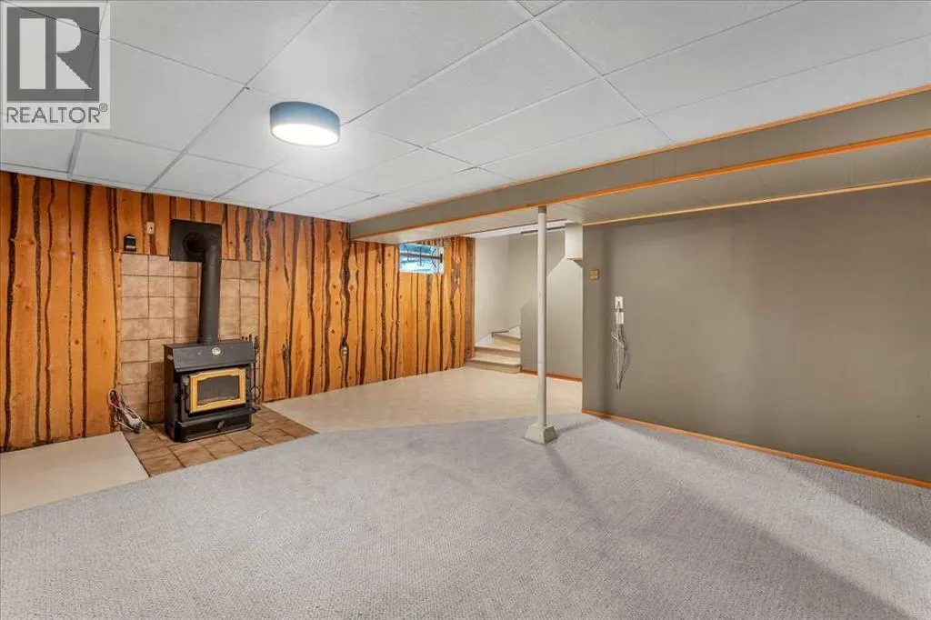 3 Walnut Drive SW