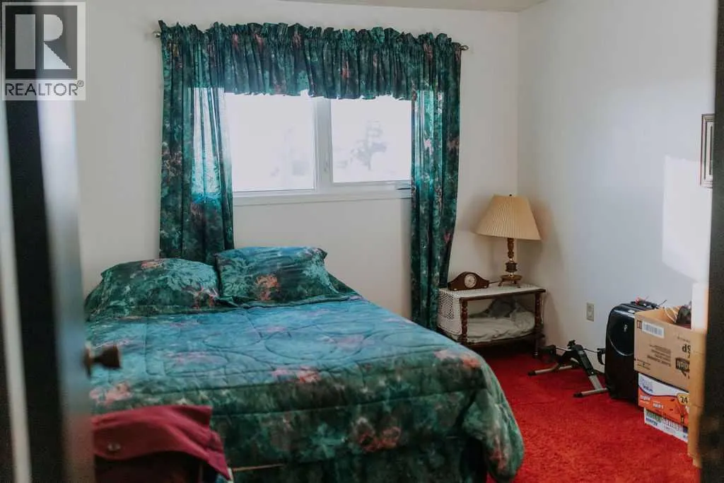 317 4 AvenueCrescent