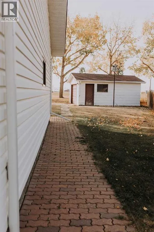 317 4 AvenueCrescent
