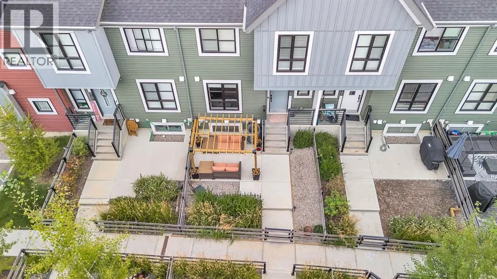 2108, 100 Walgrove Court SE