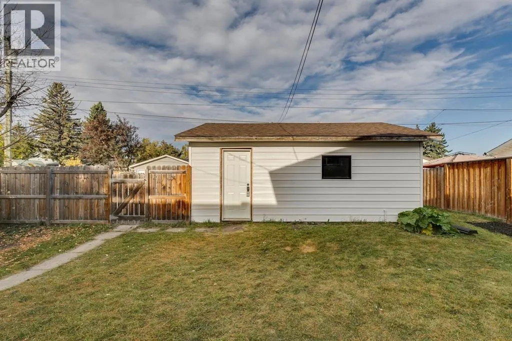 1304 Lake Sylvan Drive SE