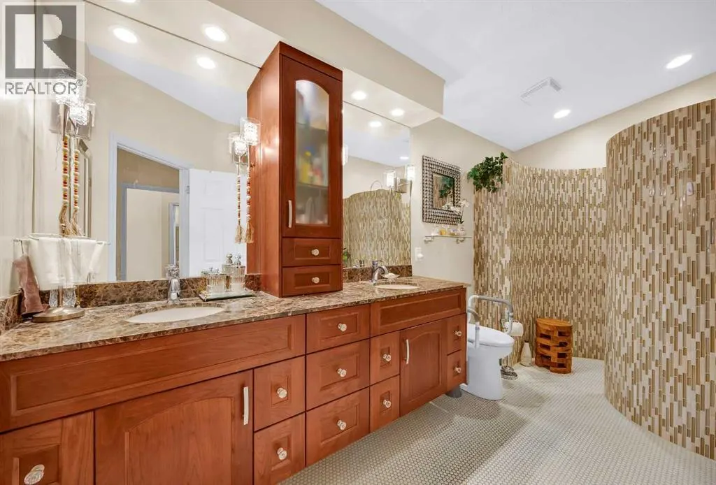 75 Christie Gardens SW