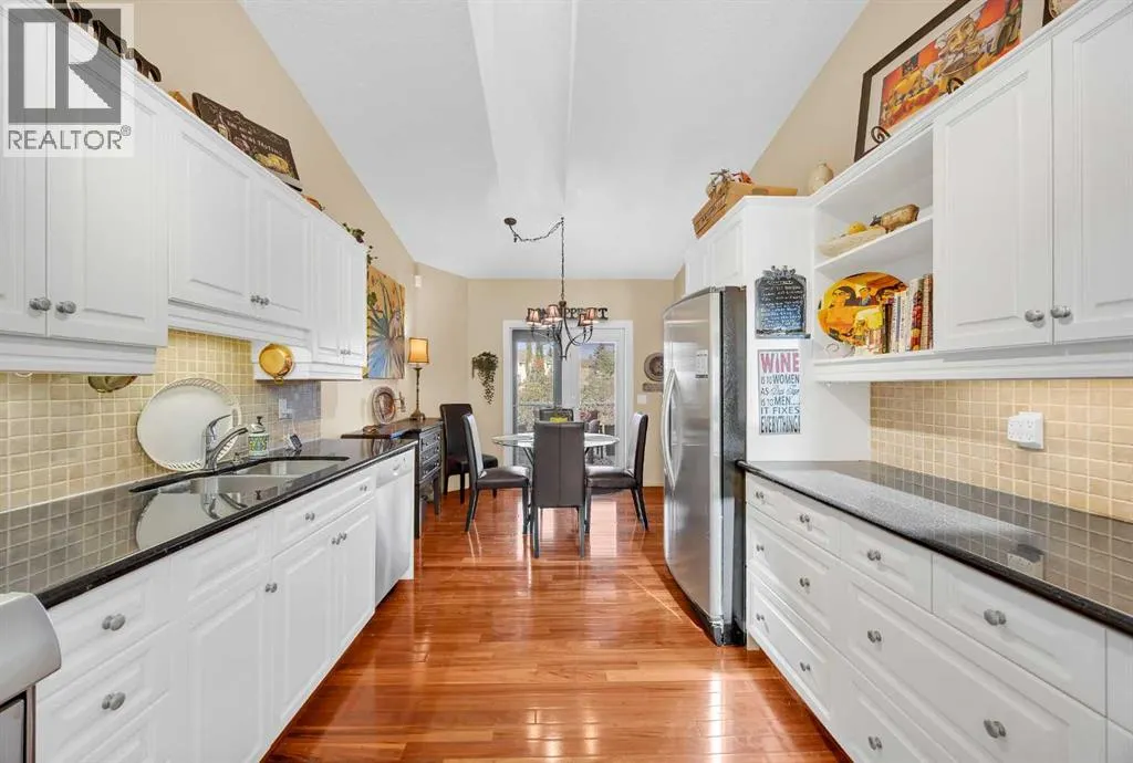 75 Christie Gardens SW