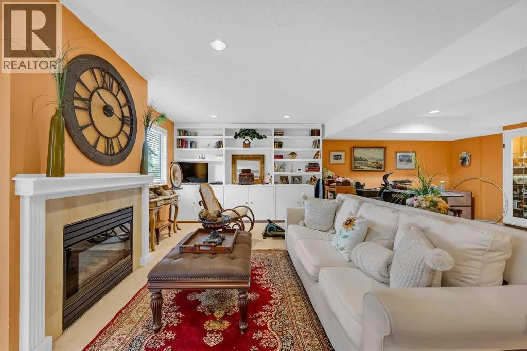 75 Christie Gardens SW