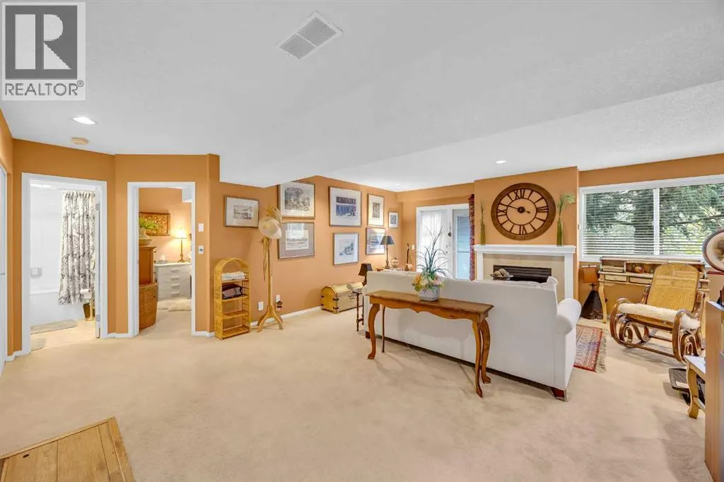 75 Christie Gardens SW