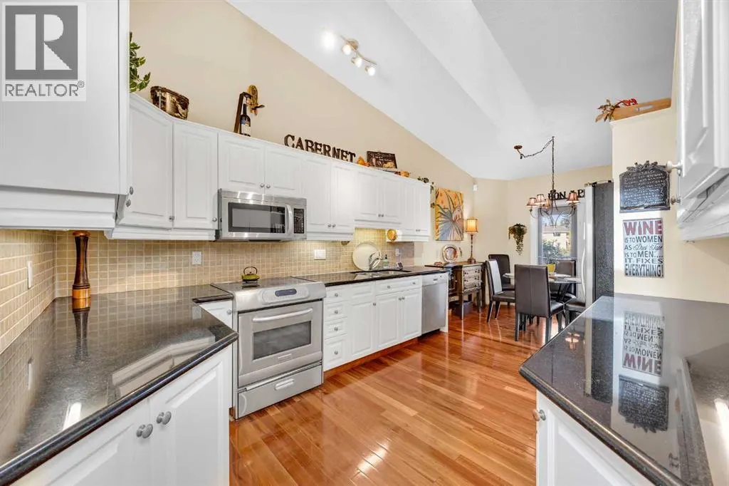 75 Christie Gardens SW