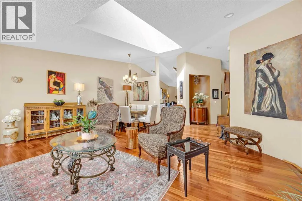 75 Christie Gardens SW