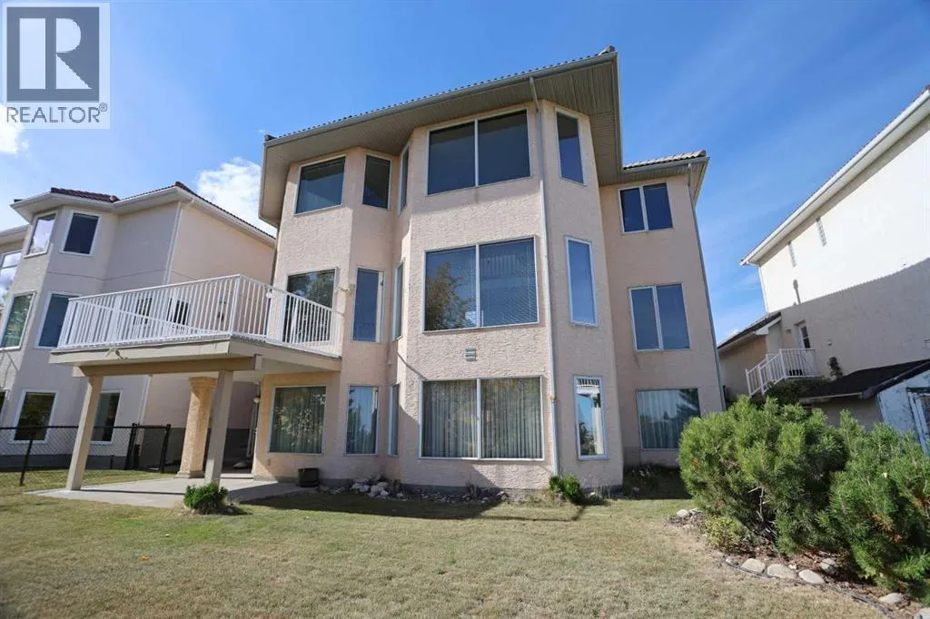 57 Hamptons Circle NW