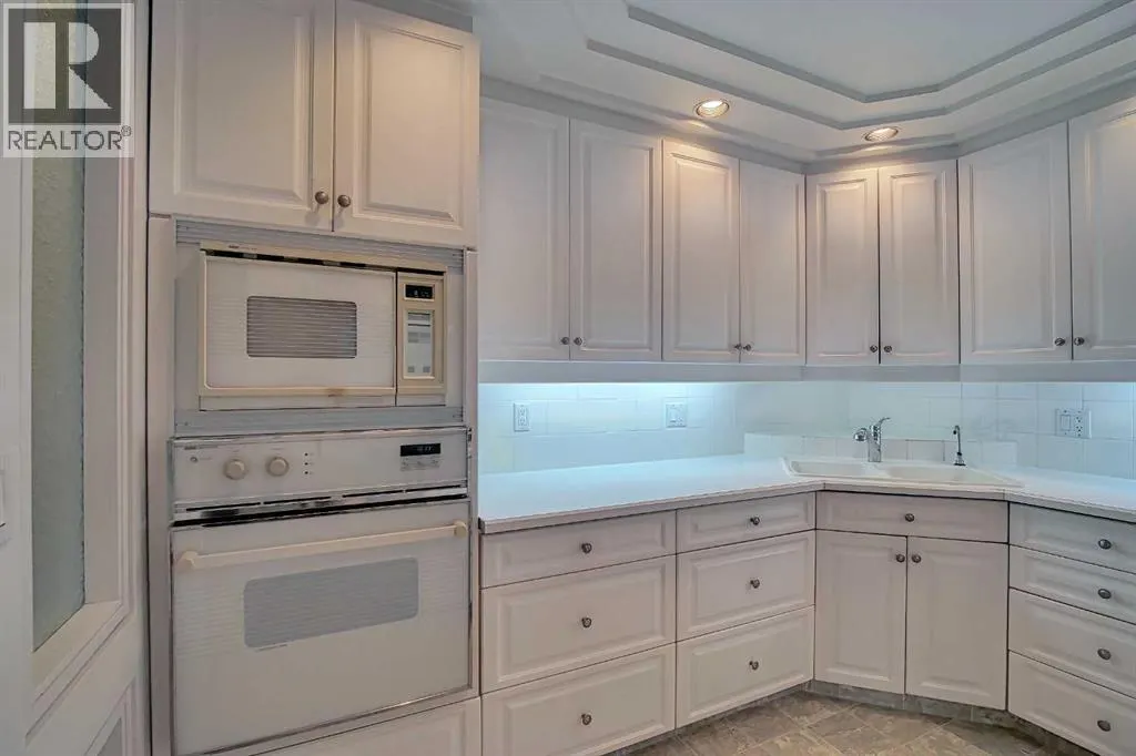 101, 505 Canyon Meadows Drive SW