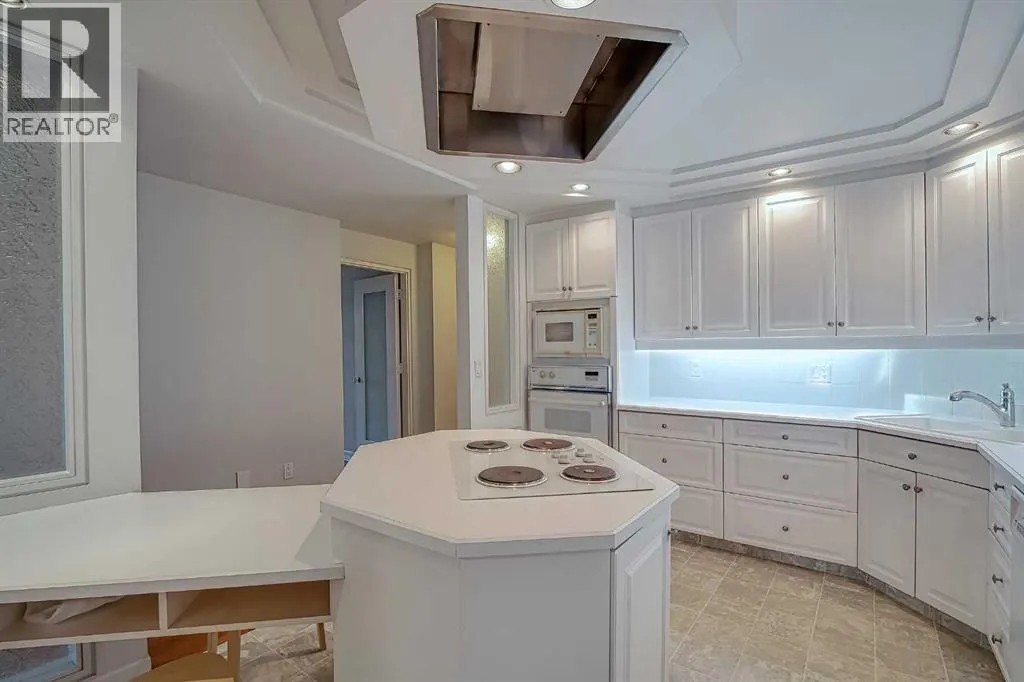 101, 505 Canyon Meadows Drive SW