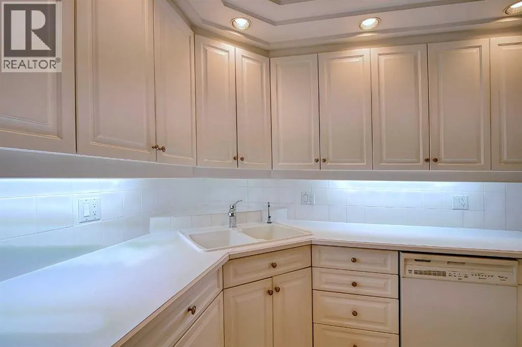 101, 505 Canyon Meadows Drive SW