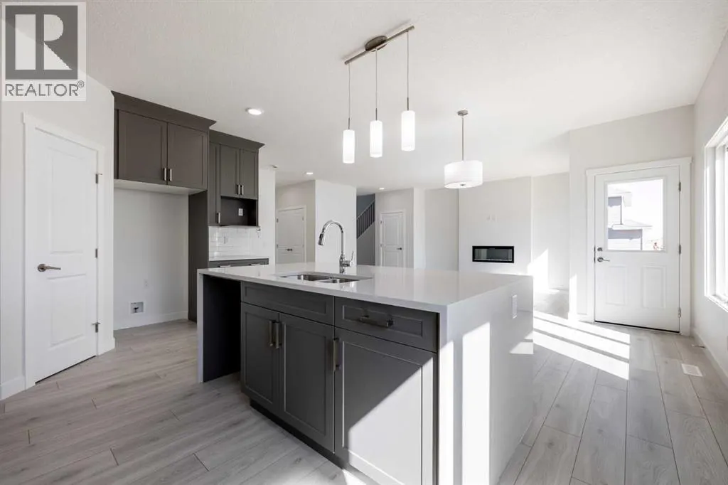 145 Sunstone Way