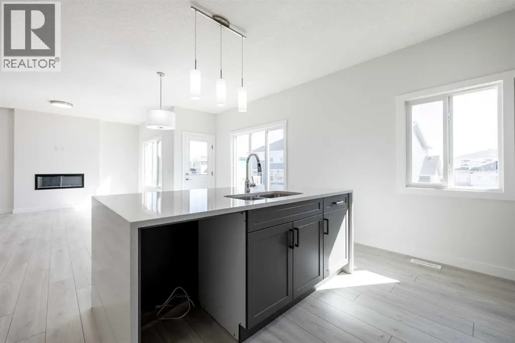 145 Sunstone Way