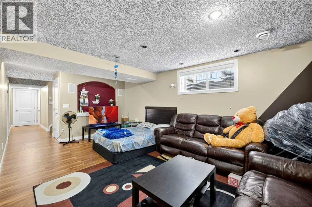143 Saddleland Crescent NE