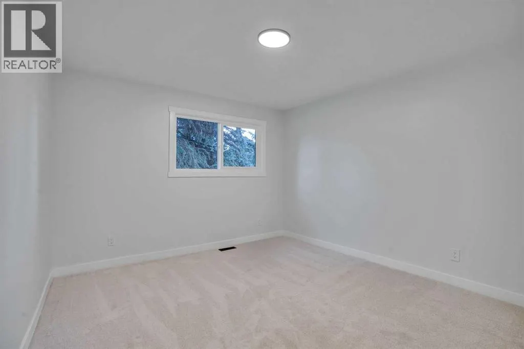 111 Allandale Close SE