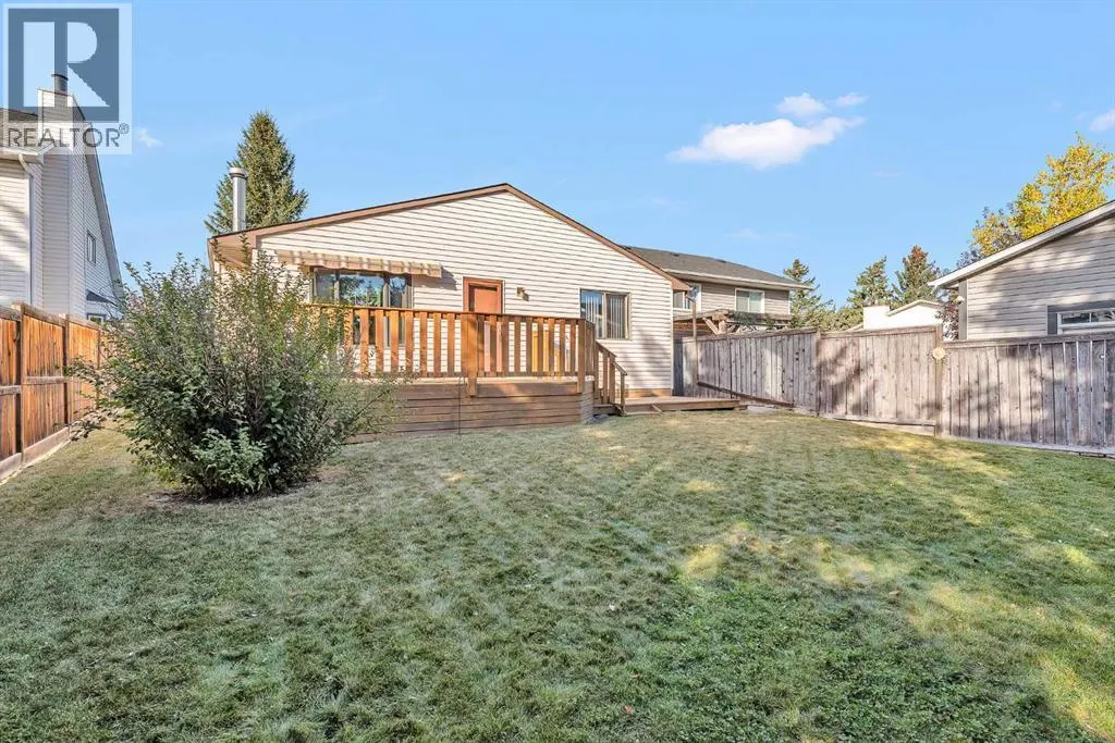 183 Cedardale Place SW