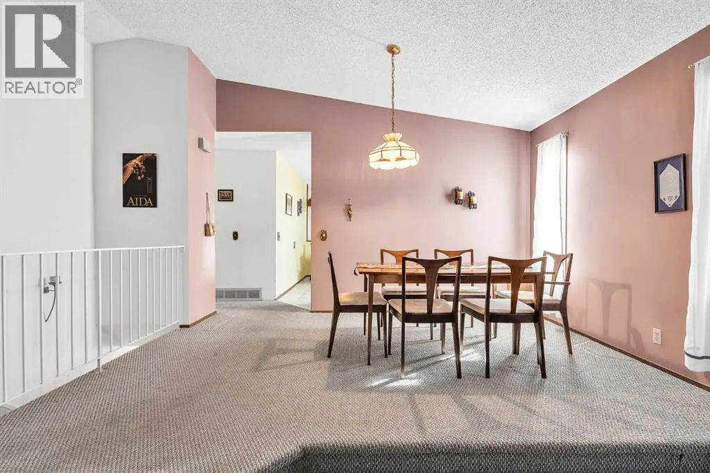 183 Cedardale Place SW